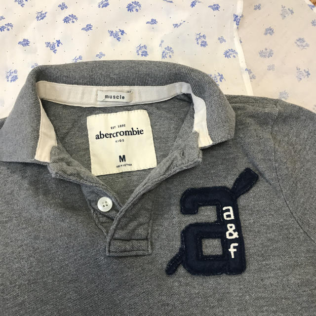 Abercrombie&Fitch(アバクロンビーアンドフィッチ)の＊satomaruさま専用＊アバクロ ポロシャツ kids M ＊ キッズ/ベビー/マタニティのキッズ服男の子用(90cm~)(Tシャツ/カットソー)の商品写真