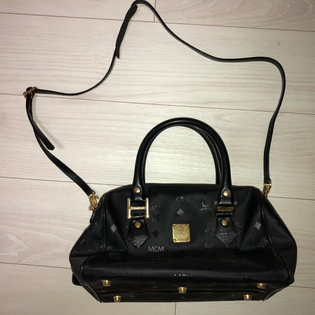 【送料込】MCM ショルダーバッグ