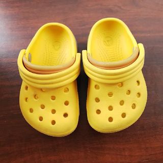 クロックス(crocs)のcrocs4-5  12-13cm(サンダル)