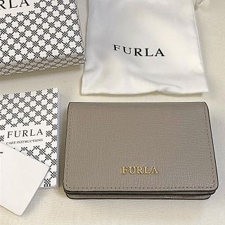 FURLA　名刺入れ　カードケース　定期入れ　サッビア　sabbia