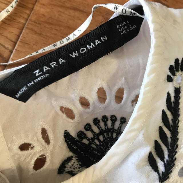 ZARA(ザラ)のザラ zara 刺繍 ブラウス 白 レディースのトップス(シャツ/ブラウス(長袖/七分))の商品写真
