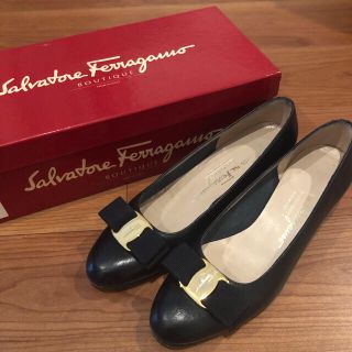 サルヴァトーレフェラガモ(Salvatore Ferragamo)のフェラガモ♡ヴァラリボンパンプス(ハイヒール/パンプス)