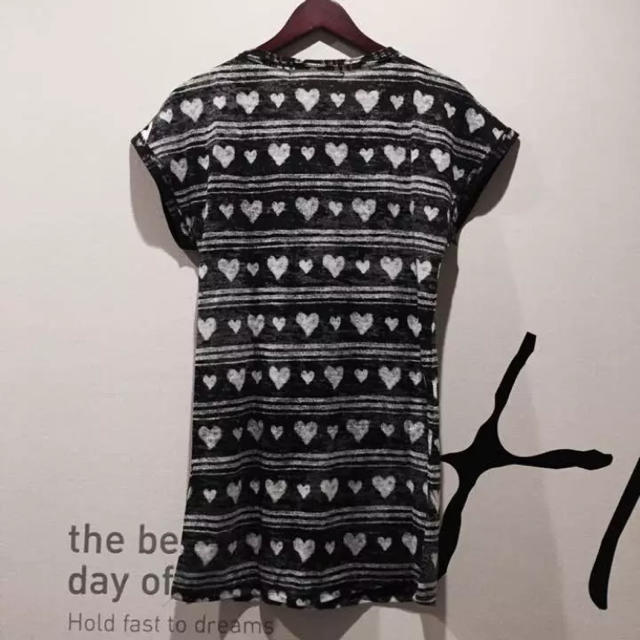 ZARA(ザラ)の【新品】ZARA 大人可愛いカットソー レディースのトップス(Tシャツ(半袖/袖なし))の商品写真