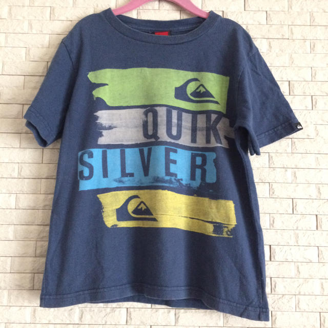 QUIKSILVER(クイックシルバー)のQUIK SILVER Tシャツ5/S キッズ/ベビー/マタニティのキッズ服男の子用(90cm~)(Tシャツ/カットソー)の商品写真