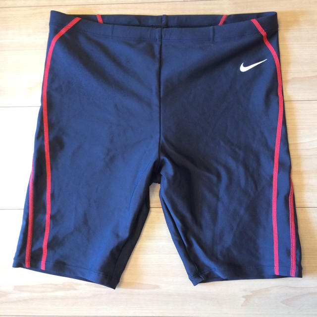 NIKE(ナイキ)のNIKE ナイキ 160cm 水着 黒 キッズ/ベビー/マタニティのキッズ服男の子用(90cm~)(水着)の商品写真