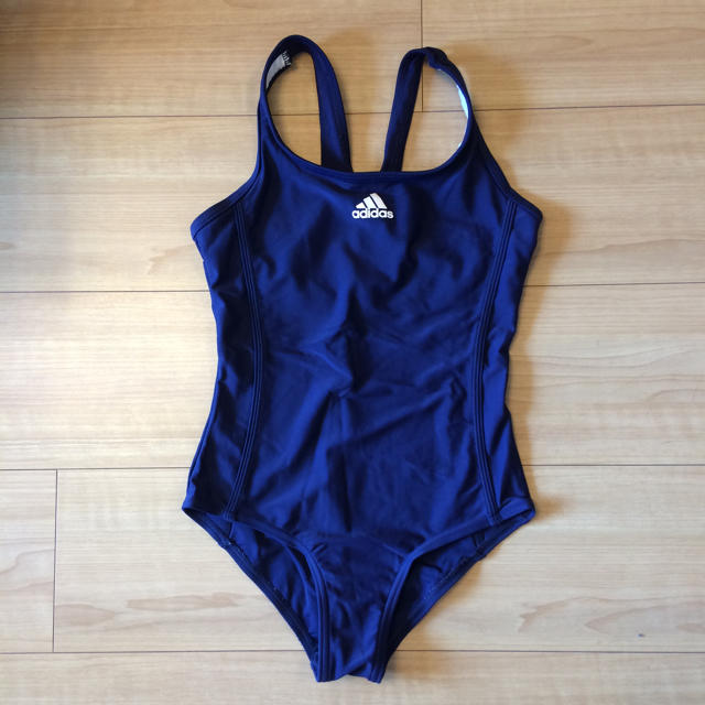 adidas(アディダス)のアディダス 紺 スクール水着 140cm キッズ/ベビー/マタニティのキッズ服女の子用(90cm~)(水着)の商品写真