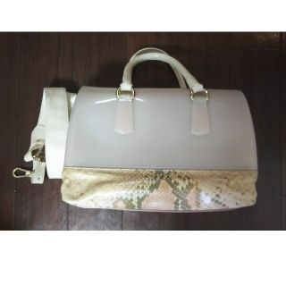 フルラ(Furla)のフルラキャンディバッグピンクショルダー紐あり(ショルダーバッグ)