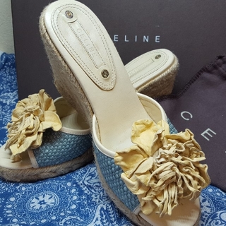 セリーヌ(celine)のセリーヌ　お花のサンダル(サンダル)