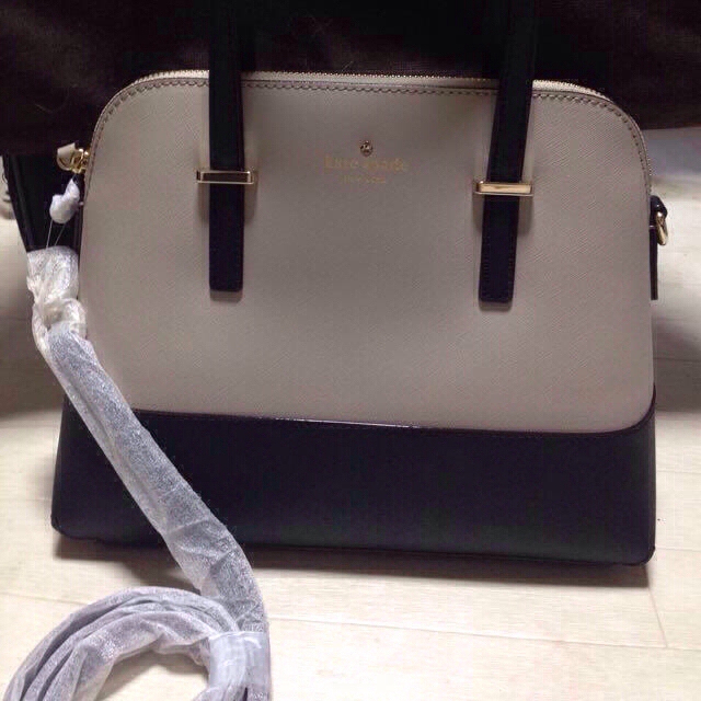 kate spade new york(ケイトスペードニューヨーク)の新作38900円 値下げ致しました💝 レディースのバッグ(トートバッグ)の商品写真