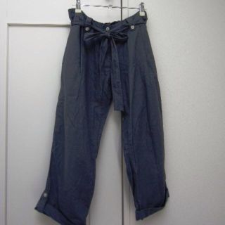 ギャップ(GAP)のGAP 綿麻パンツ　七分丈　L(カジュアルパンツ)