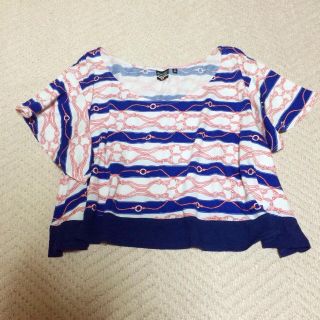 ユニクロ(UNIQLO)の短丈トップス♡新品(Tシャツ(半袖/袖なし))