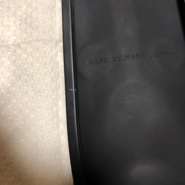 MARC BY MARC JACOBS(マークバイマークジェイコブス)のiPhoneケース MARC BY MARC JACOBS スマホ/家電/カメラのスマホアクセサリー(iPhoneケース)の商品写真