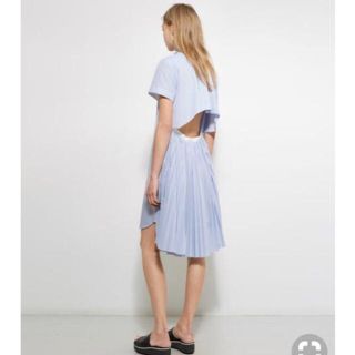 サカイ(sacai)の週末限定値下☆sacai バックプリーツワンピース ☆新品(ひざ丈ワンピース)