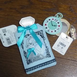 ふしぎの国のアリス ふしぎの国のアリス リール付きパスケース 水曜日のアリス ミラーチャームの通販 By Myu S Shop フシギノクニノアリス ならラクマ ふしぎの国のアリス ふしぎの国のアリス リール付きパスケース 水曜日のアリス ミラーチャームの通販 By Myu S Shop フシギノクニノアリス ならラクマ