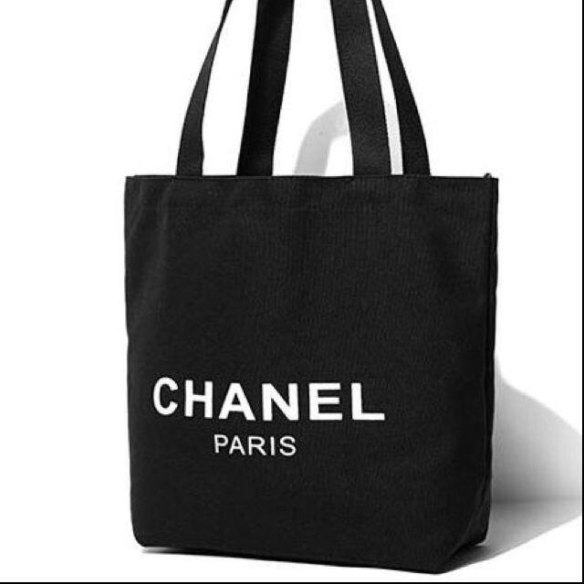 CHANEL(シャネル)のシャネルノベルティー バッグ レディースのバッグ(エコバッグ)の商品写真