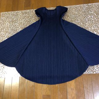 プリーツプリーズイッセイミヤケ(PLEATS PLEASE ISSEY MIYAKE)のプリーツプリーズ  ネイビーフレアーワンピース(ひざ丈ワンピース)