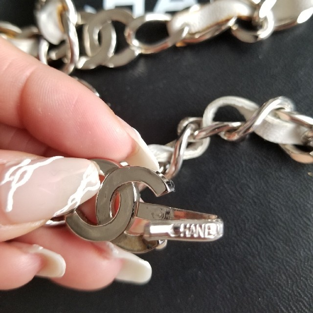 CHANEL チェーン ベルト ホワイト シルバー CHANEL チェーン ベルト ホワイト シルバー