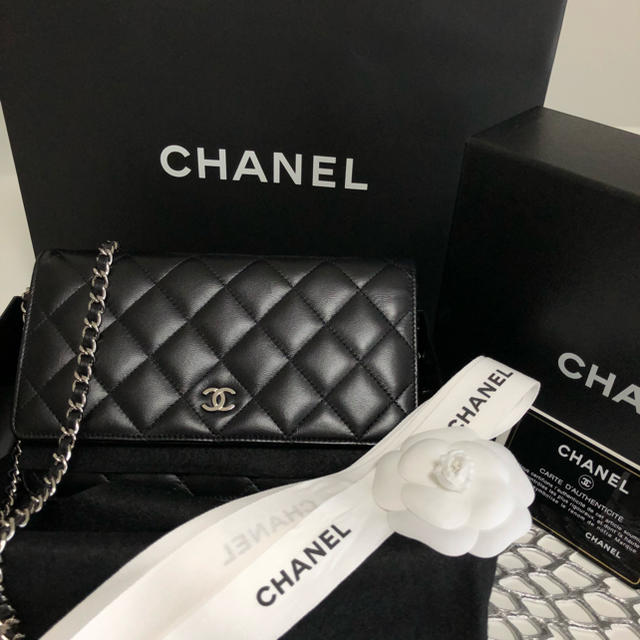 ♡CHANEL チェーンウォレット/ラムスキン/シルバー アイビー様ご専用です♡