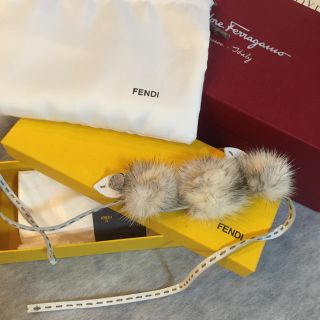 フェンディ(FENDI)の♡新品未使用♡フェンディミンクチョーカー♡(ネックレス)