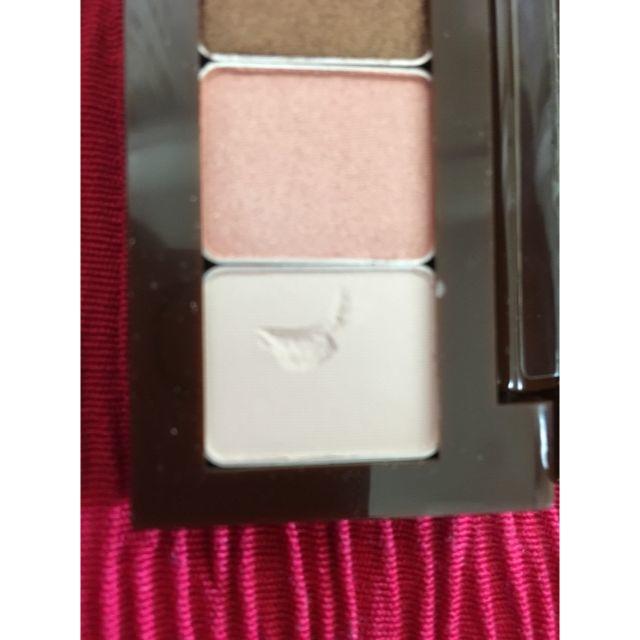 shu uemura(シュウウエムラ)のシュウ ウエムラ スウィート ベージュ ブラウン パレット コスメ/美容のベースメイク/化粧品(アイシャドウ)の商品写真