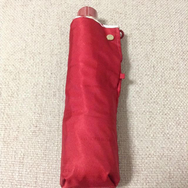 BURBERRY(バーバリー)のバーバリー☆折りたたみ傘☆赤 レディースのファッション小物(傘)の商品写真