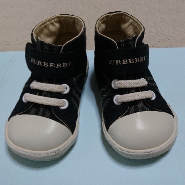 BURBERRY(バーバリー)のバーバリーハイカットスニーカー  13㎝ キッズ/ベビー/マタニティのベビー靴/シューズ(~14cm)(スニーカー)の商品写真