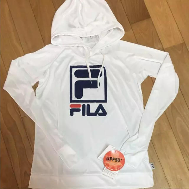 Fila 新品 Fila ラッシュガード レディースの通販 By みに S Shop フィラならラクマ