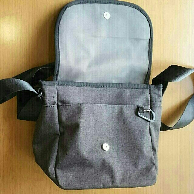 anello(アネロ)のanello  杢調ブラック高密ポリミニショルダー レディースのバッグ(ショルダーバッグ)の商品写真
