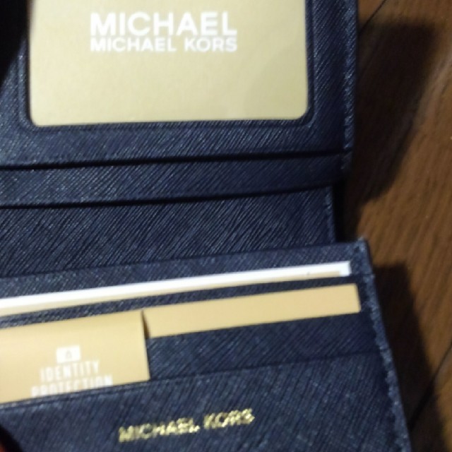 マイケルコース　ミニ財布　カードケース　定期入れ