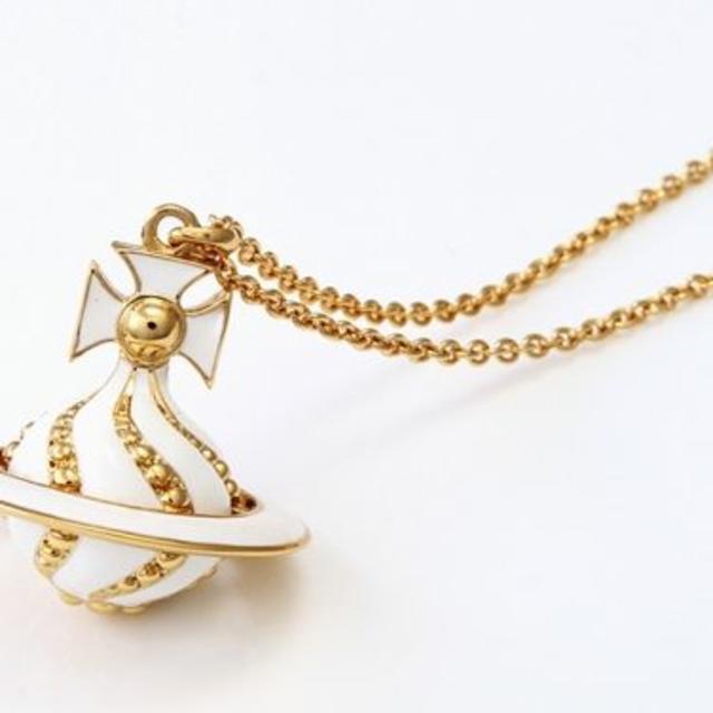 Vivienne Westwood(ヴィヴィアンウエストウッド)の新品　Vivienne Westwood ヴィヴィアンウエストウッド ネックレス レディースのアクセサリー(ネックレス)の商品写真