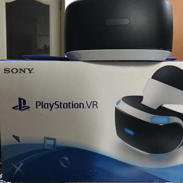 PlayStation VR(プレイステーションヴィーアール)のPS VR  初期型 エンタメ/ホビーのゲームソフト/ゲーム機本体(その他)の商品写真