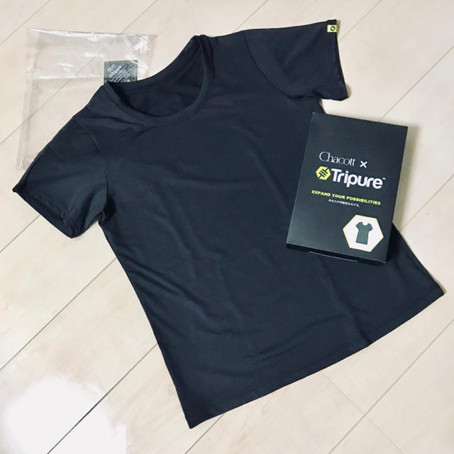 CHACOTT(チャコット)の新品 チャコット Tripure Tシャツ トリピュア ヨガ ウォームアップ 黒 スポーツ/アウトドアのトレーニング/エクササイズ(ヨガ)の商品写真