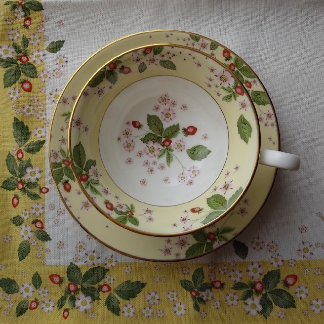 WEDGWOOD - ウェッジウッド ワイルドストロベリー ブルーム WEDGWOOD - ウェッジウッド ワイルドストロベリー ブルーム
