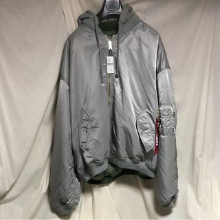 バレンシアガ(Balenciaga)のM VETEMENTS OVERSIZED BOMBER JACKET(フライトジャケット)