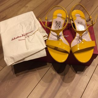 サルヴァトーレフェラガモ(Salvatore Ferragamo)のFERRAGAMOサンダル売り切り商品(サンダル)