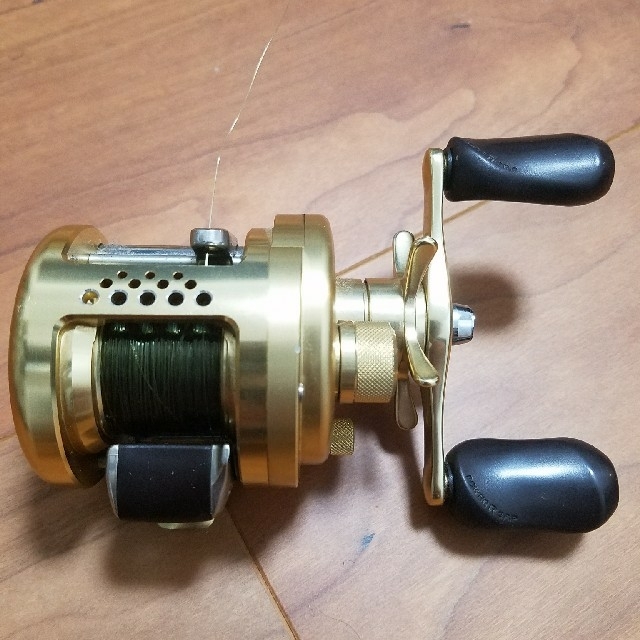 SHIMANO - カルカッタコンクエスト 50 美品の通販 by ストライダー's shop｜シマノならラクマ