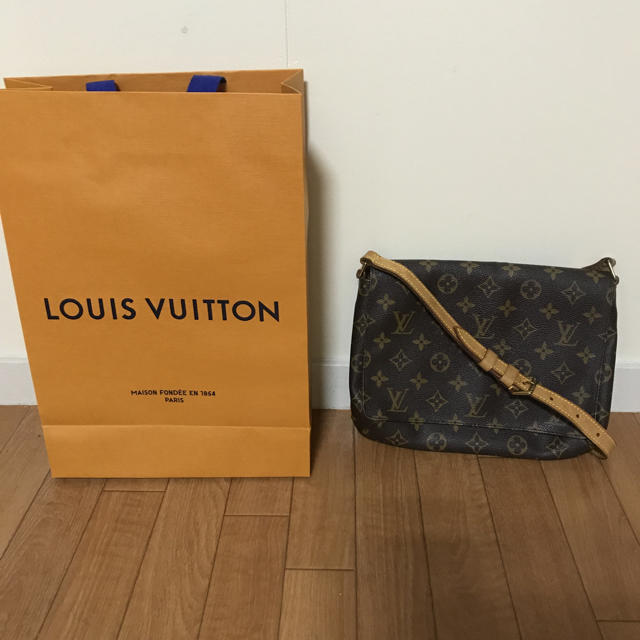 Louis Vuitton ★ ミュゼットタンゴ ショルダーバッグ