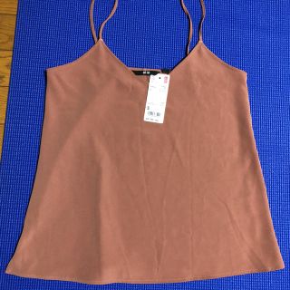 ユニクロ(UNIQLO)の『お値下げしました』新品 ユニクロ ドレープキャミソール(キャミソール)