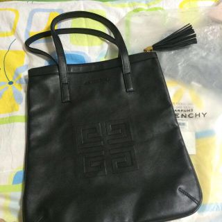 ジバンシィ(GIVENCHY)のマウマウ様専用〜 ジバンシー  本物(トートバッグ)