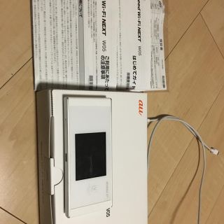 エーユー(au)の送料無料！wifiルーター W05 HDM36(PC周辺機器)