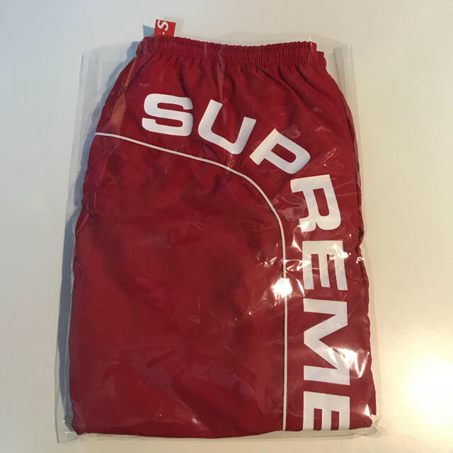 M 赤 Supreme Arc Logo Water Short