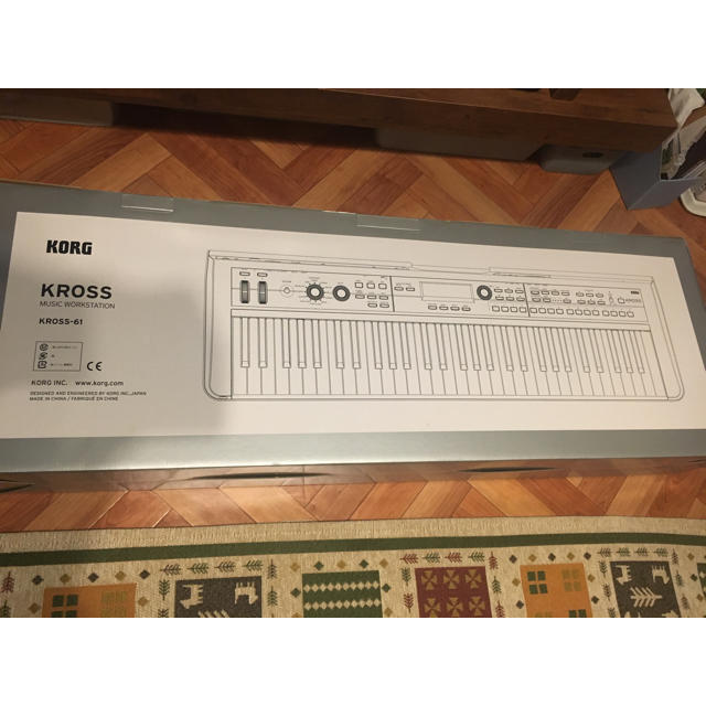 KORG(コルグ)のkorg kross 61鍵 シンセサイザー キーボード ケース付き 楽器の鍵盤楽器(キーボード/シンセサイザー)の商品写真