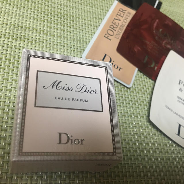 Christian Dior(クリスチャンディオール)のジョウエンさま専用Dior ディオール  香水 ミス ディオール ノベルティ コスメ/美容の香水(香水(女性用))の商品写真