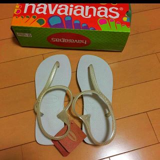 ハワイアナス(havaianas)の【新品未使用】ビーチサンダル(ビーチサンダル)