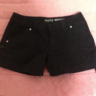 ミスティウーマン(mysty woman)のmysty woman 黒ショートパンツ(ショートパンツ)