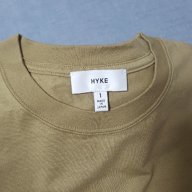 HYKE(ハイク)のHYKE ハイク　美品　 Tシャツ　カットソー レディースのトップス(Tシャツ(半袖/袖なし))の商品写真