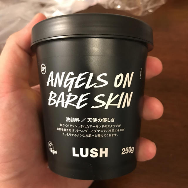 LUSH(ラッシュ)の新品未開封 lush ラッシュ 天使の優しさ 250g コスメ/美容のスキンケア/基礎化粧品(洗顔料)の商品写真