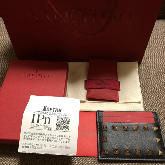 VALENTINO(ヴァレンティノ)のvalentino カードケース パスケース 新品未使用 メンズのファッション小物(名刺入れ/定期入れ)の商品写真