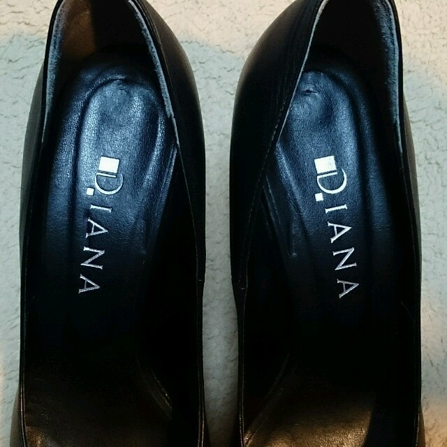 DIANA(ダイアナ)のﾋﾞｼｭｰﾘﾎﾞﾝ付きﾊﾟﾝﾌﾟｽ👠 レディースの靴/シューズ(ハイヒール/パンプス)の商品写真