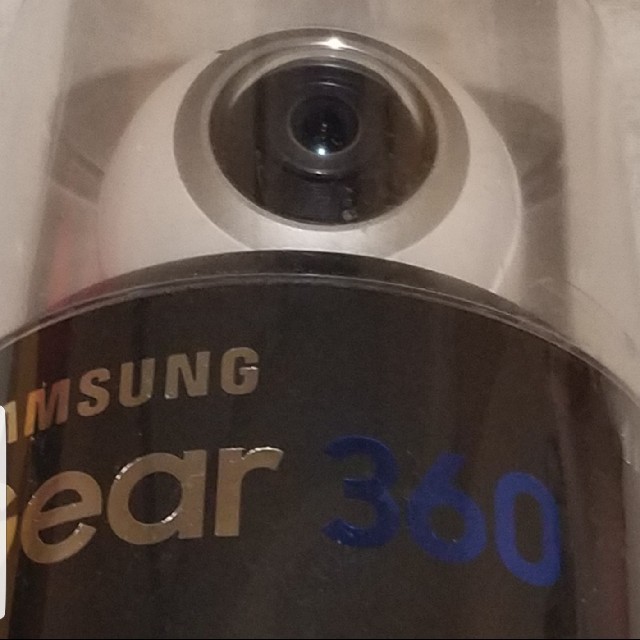 SAMSUNG(サムスン)のサムスン SAMSUNG  Gear 360 VR カメラ SM-C200 スマホ/家電/カメラのスマートフォン/携帯電話(その他)の商品写真